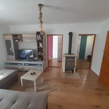 Pintyoke Vendeghaz Toserdo