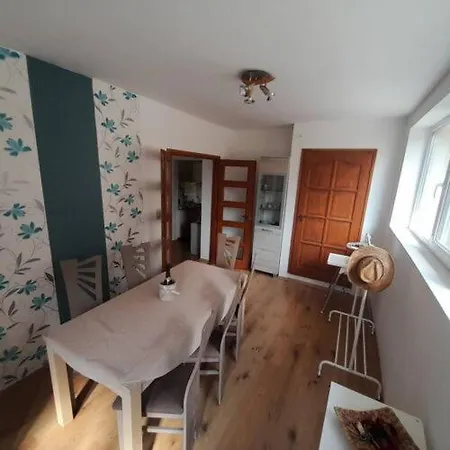 Pintyoke Vendeghaz Toserdo Daire