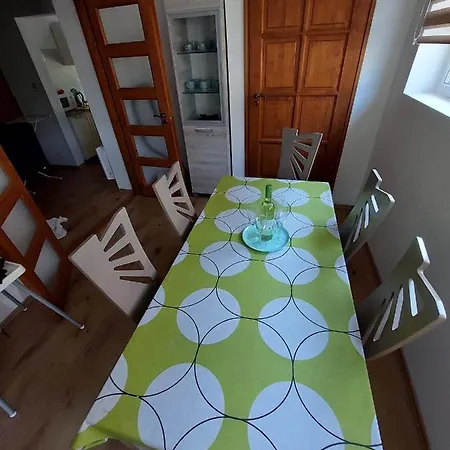 Pintyoke Vendeghaz Toserdo Lakitelek