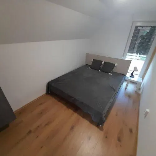 Apartment Pintyoke Vendeghaz Toserdo *